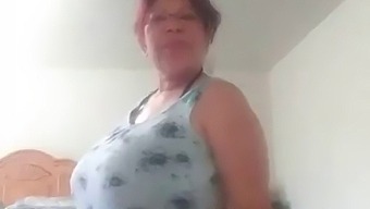 大屁股自慰
