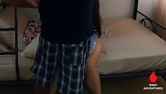 Solo Performance By A Pinay Milf Caught On Camera