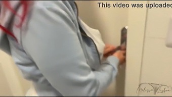 I Have A Deep And Intense Interracial Sex With My Stepmother In The Bathroom Of A Shop After I Returned Home Alone.